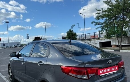 KIA Rio III рестайлинг, 2015 год, 930 000 рублей, 5 фотография