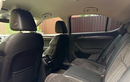 Skoda Superb III рестайлинг, 2021 год, 2 600 000 рублей, 19 фотография