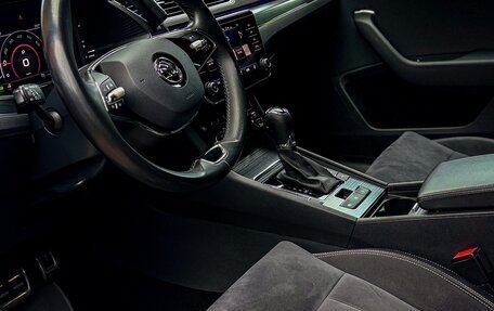 Skoda Superb III рестайлинг, 2021 год, 2 600 000 рублей, 15 фотография