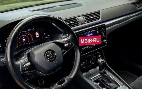 Skoda Superb III рестайлинг, 2021 год, 2 600 000 рублей, 14 фотография