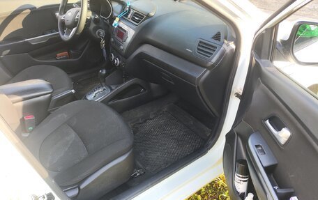 KIA Rio III рестайлинг, 2012 год, 820 000 рублей, 18 фотография
