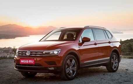 Volkswagen Tiguan II, 2018 год, 2 900 000 рублей, 1 фотография