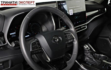 Toyota Highlander, 2025 год, 5 690 000 рублей, 16 фотография