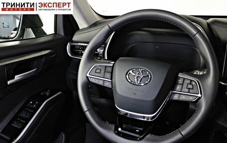 Toyota Highlander, 2025 год, 5 690 000 рублей, 15 фотография