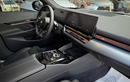 BMW 5 серия, 2025 год, 7 500 000 рублей, 12 фотография