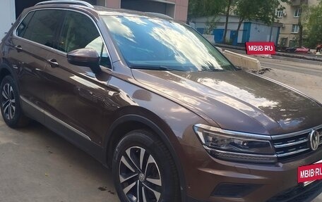 Volkswagen Tiguan II, 2020 год, 3 250 000 рублей, 2 фотография