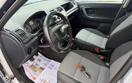 Skoda Fabia II, 2011 год, 345 000 рублей, 11 фотография