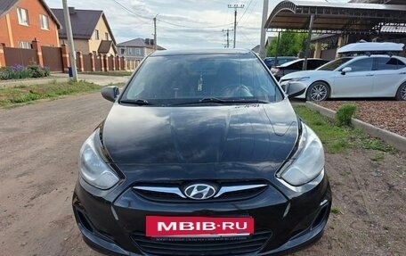 Hyundai Solaris II рестайлинг, 2011 год, 650 000 рублей, 2 фотография