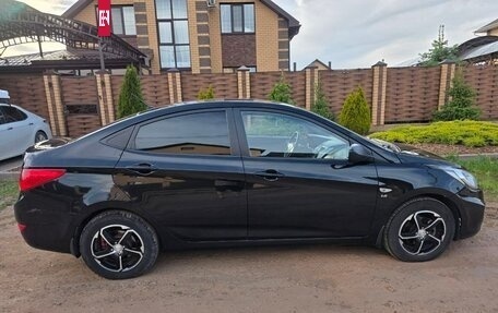 Hyundai Solaris II рестайлинг, 2011 год, 650 000 рублей, 6 фотография