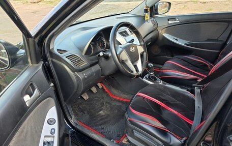 Hyundai Solaris II рестайлинг, 2011 год, 650 000 рублей, 8 фотография