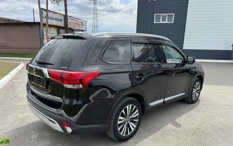 Mitsubishi Outlander III рестайлинг 3, 2020 год, 2 550 000 рублей, 6 фотография