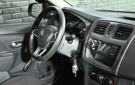 Renault Logan II, 2019 год, 800 000 рублей, 13 фотография