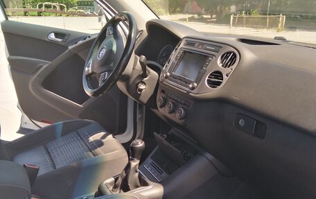 Volkswagen Tiguan I, 2015 год, 1 320 000 рублей, 5 фотография