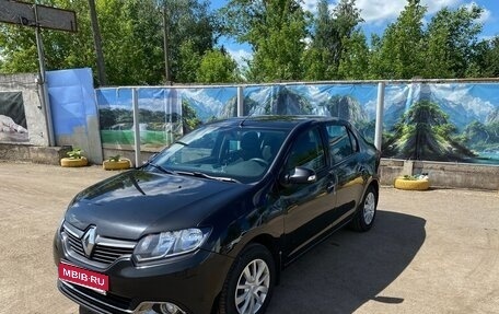 Renault Logan II, 2015 год, 750 000 рублей, 1 фотография