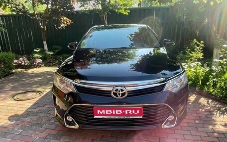 Toyota Camry, 2018 год, 2 650 000 рублей, 1 фотография