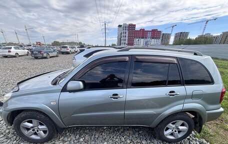 Toyota RAV4, 2004 год, 1 050 000 рублей, 5 фотография