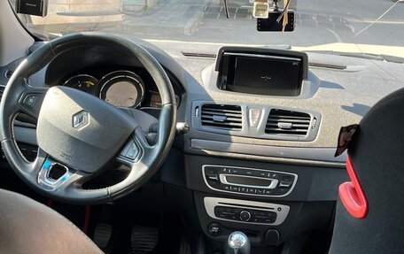 Renault Megane III, 2015 год, 1 050 000 рублей, 8 фотография