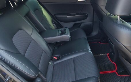 KIA Sportage IV рестайлинг, 2018 год, 2 230 000 рублей, 11 фотография