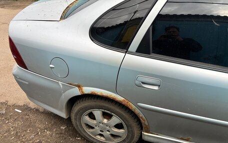 Opel Vectra B рестайлинг, 2001 год, 219 000 рублей, 3 фотография