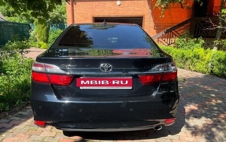 Toyota Camry, 2018 год, 2 650 000 рублей, 5 фотография