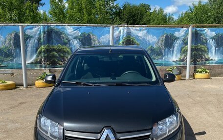 Renault Logan II, 2015 год, 750 000 рублей, 2 фотография