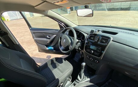 Renault Logan II, 2015 год, 750 000 рублей, 8 фотография