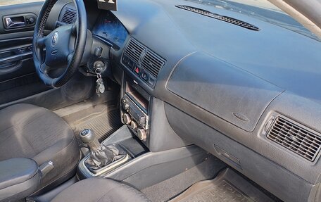 Volkswagen Golf IV, 2001 год, 265 000 рублей, 10 фотография