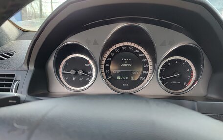Mercedes-Benz C-Класс, 2010 год, 1 550 000 рублей, 9 фотография