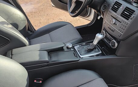 Mercedes-Benz C-Класс, 2010 год, 1 550 000 рублей, 12 фотография