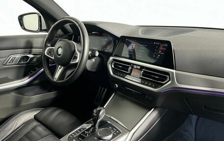 BMW 3 серия, 2019 год, 3 549 000 рублей, 14 фотография