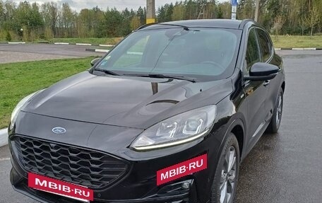Ford Kuga III, 2020 год, 1 840 000 рублей, 2 фотография