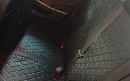 Hyundai Solaris II рестайлинг, 2013 год, 800 000 рублей, 4 фотография