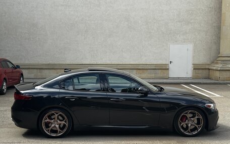 Alfa Romeo Giulia II, 2019 год, 3 000 000 рублей, 9 фотография