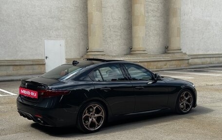 Alfa Romeo Giulia II, 2019 год, 3 000 000 рублей, 8 фотография