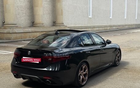 Alfa Romeo Giulia II, 2019 год, 3 000 000 рублей, 7 фотография