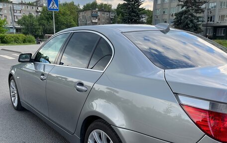 BMW 5 серия, 2004 год, 1 050 000 рублей, 9 фотография