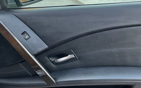 BMW 5 серия, 2004 год, 1 050 000 рублей, 21 фотография