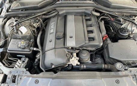 BMW 5 серия, 2004 год, 1 050 000 рублей, 33 фотография
