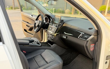 Mercedes-Benz GLE, 2016 год, 3 790 000 рублей, 29 фотография