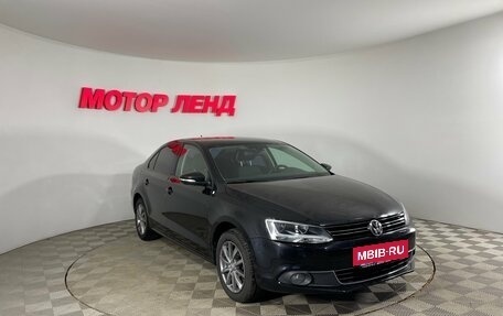 Volkswagen Jetta VI, 2011 год, 1 040 000 рублей, 3 фотография