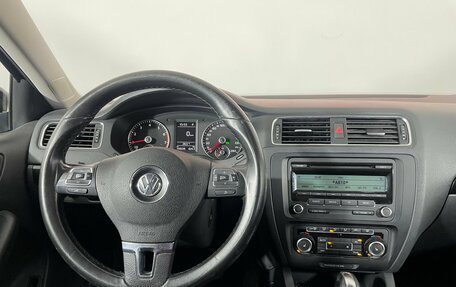 Volkswagen Jetta VI, 2011 год, 1 040 000 рублей, 12 фотография