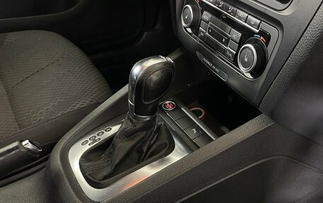 Volkswagen Jetta VI, 2011 год, 1 040 000 рублей, 17 фотография
