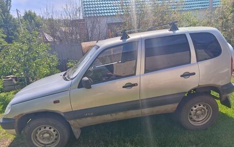 Chevrolet Niva I рестайлинг, 2007 год, 203 000 рублей, 2 фотография