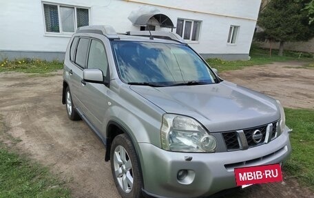 Nissan X-Trail, 2008 год, 900 000 рублей, 11 фотография