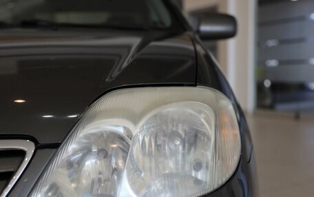 Toyota Corolla, 2005 год, 700 000 рублей, 8 фотография