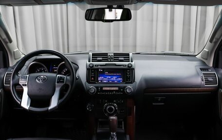 Toyota Land Cruiser Prado 150 рестайлинг 2, 2014 год, 3 249 000 рублей, 12 фотография