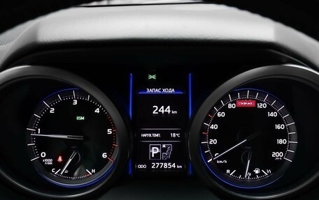 Toyota Land Cruiser Prado 150 рестайлинг 2, 2014 год, 3 249 000 рублей, 11 фотография