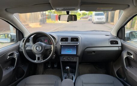 Volkswagen Polo VI (EU Market), 2011 год, 650 000 рублей, 26 фотография