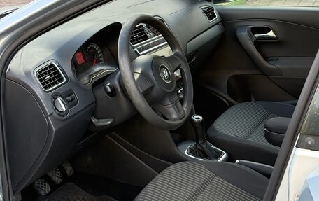 Volkswagen Polo VI (EU Market), 2011 год, 650 000 рублей, 29 фотография