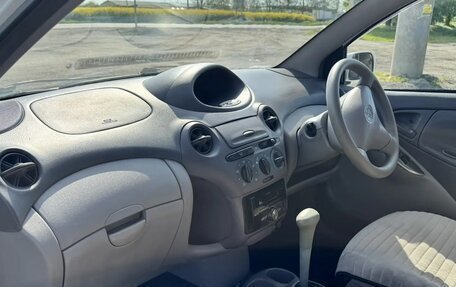 Toyota Platz, 2000 год, 420 000 рублей, 6 фотография
